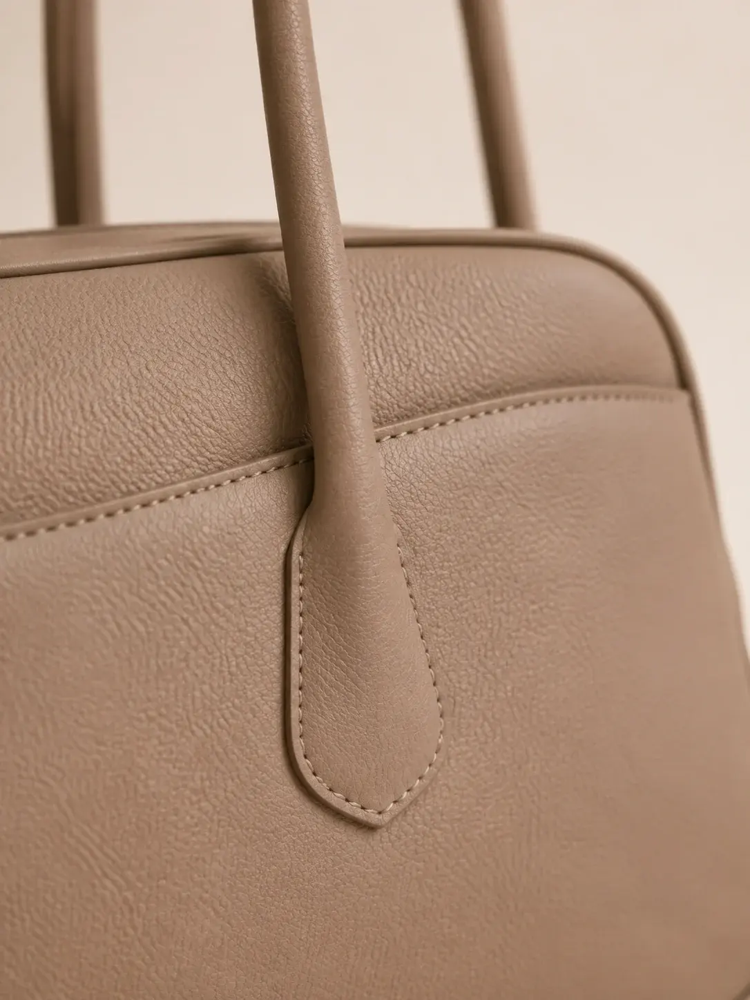 Evening Shoulder Bag texture and construction detail