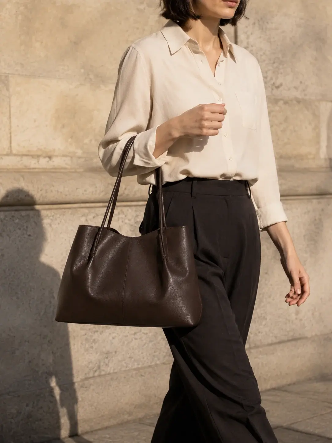 Forma Tote styled for everyday wear